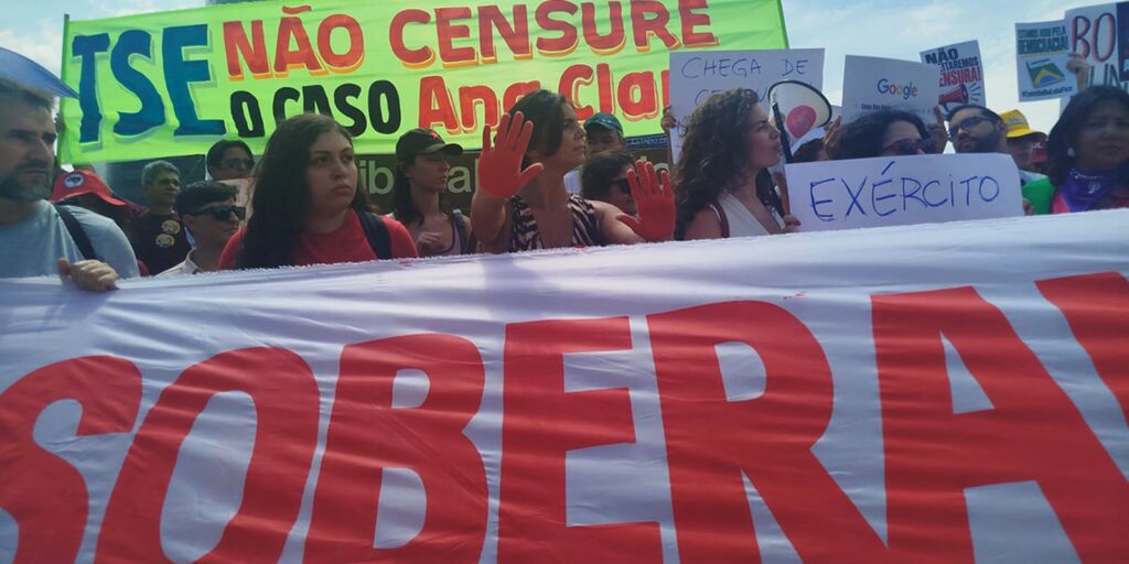 Caso Ana Clara: ativistas protestam no TSE contra decisão de Mendonça